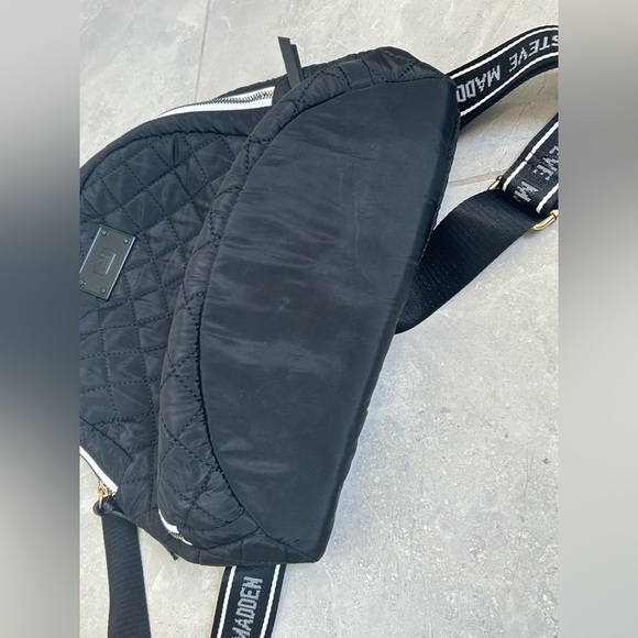 STEVE MADDEN QUILTED NYLON BACKPACK/PURSE - Picture 9 of 15